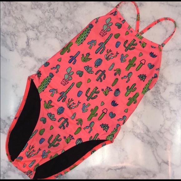 Sold - Picture 1 of 8